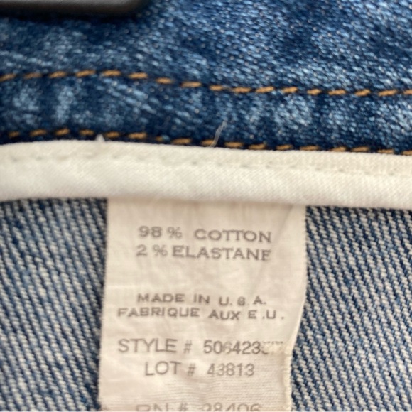 Theory Medium Wash Straight Leg Denim Jeans with Hidden Clasp Button, Size 0 - Picture 5 of 6